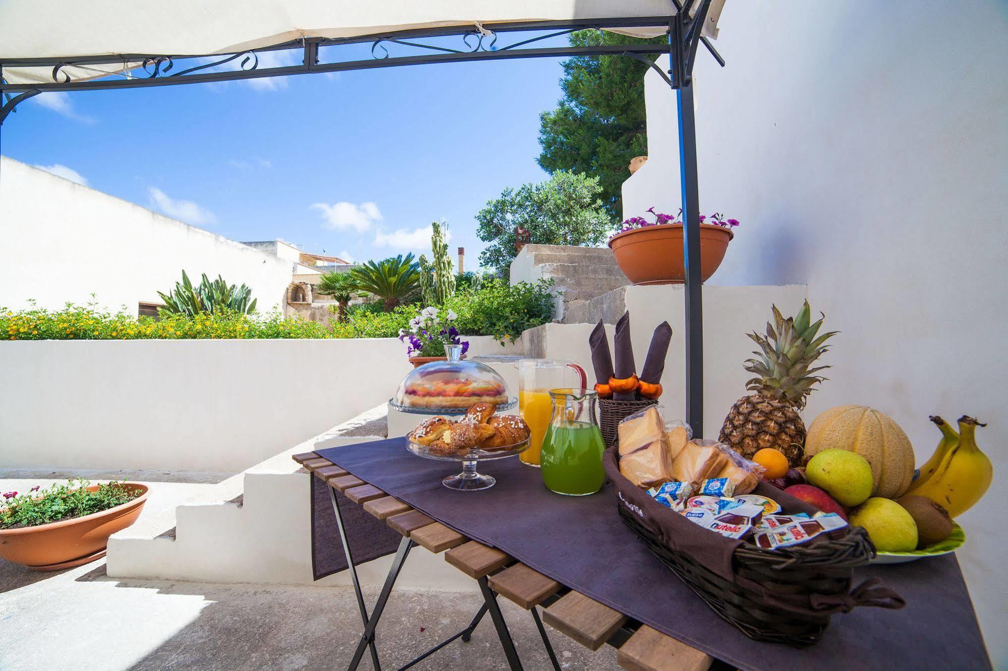 Bianco Sale Trapani Bed & Breakfast Rilievo Ngoại thất bức ảnh